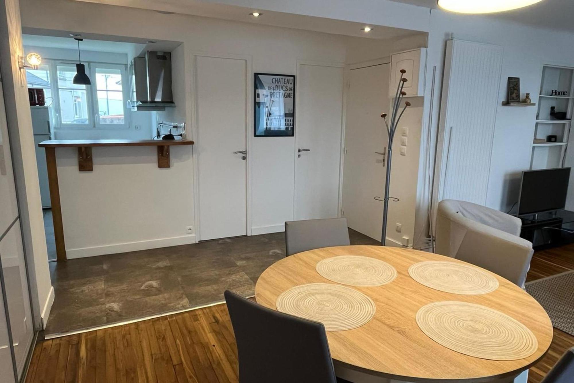 Charming Cozy Nest In Nantes Διαμέρισμα Εξωτερικό φωτογραφία